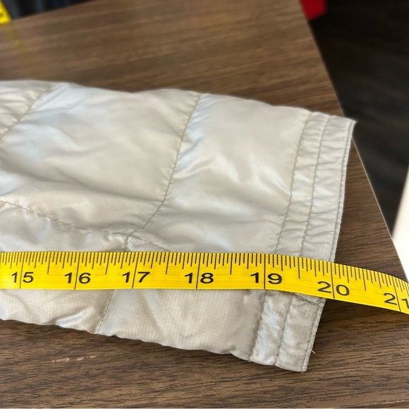 Eddie Bauer 550 Women's Silver feather down Puffer Jacket L - Picture 12 of 12